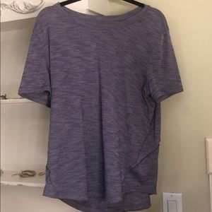 Lululemon t shirt